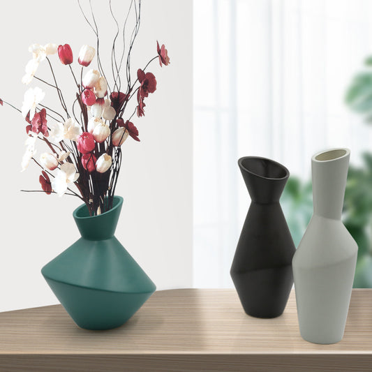 Ceramic De Shape vase