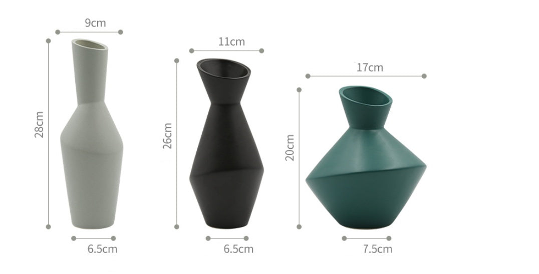 Ceramic De Shape vase