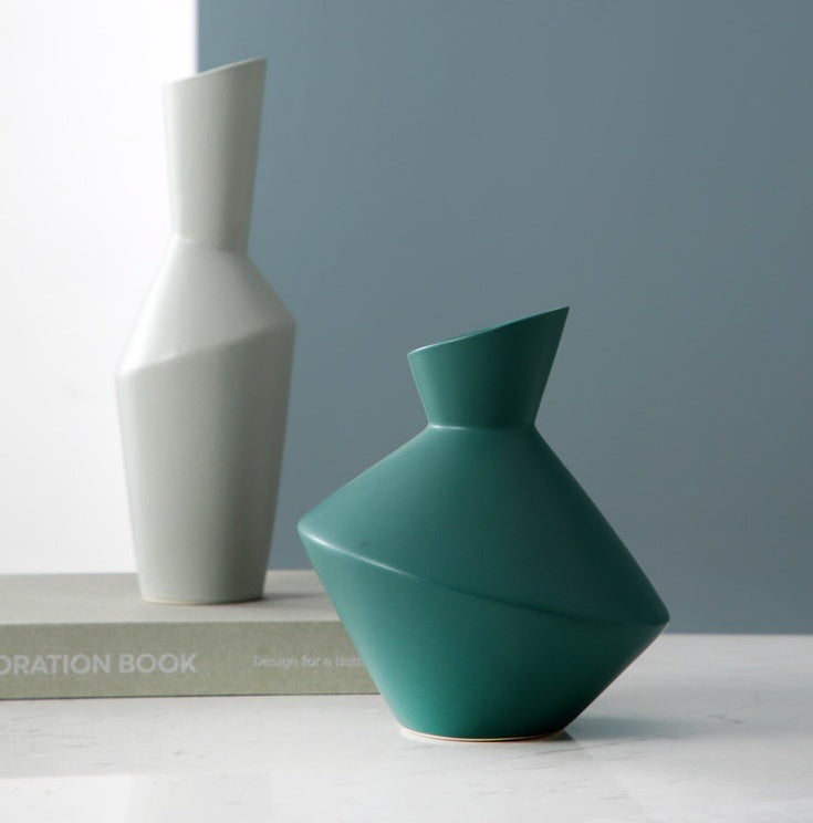 Ceramic De Shape vase