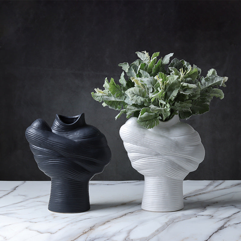 DeShape Ceramic Vase